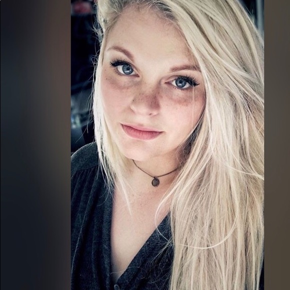 ~About me~โ๐จ๐ป๐ท๐๐ฑ๐๐ป๐๐ฎ๐๐ - Picture 1 of 4